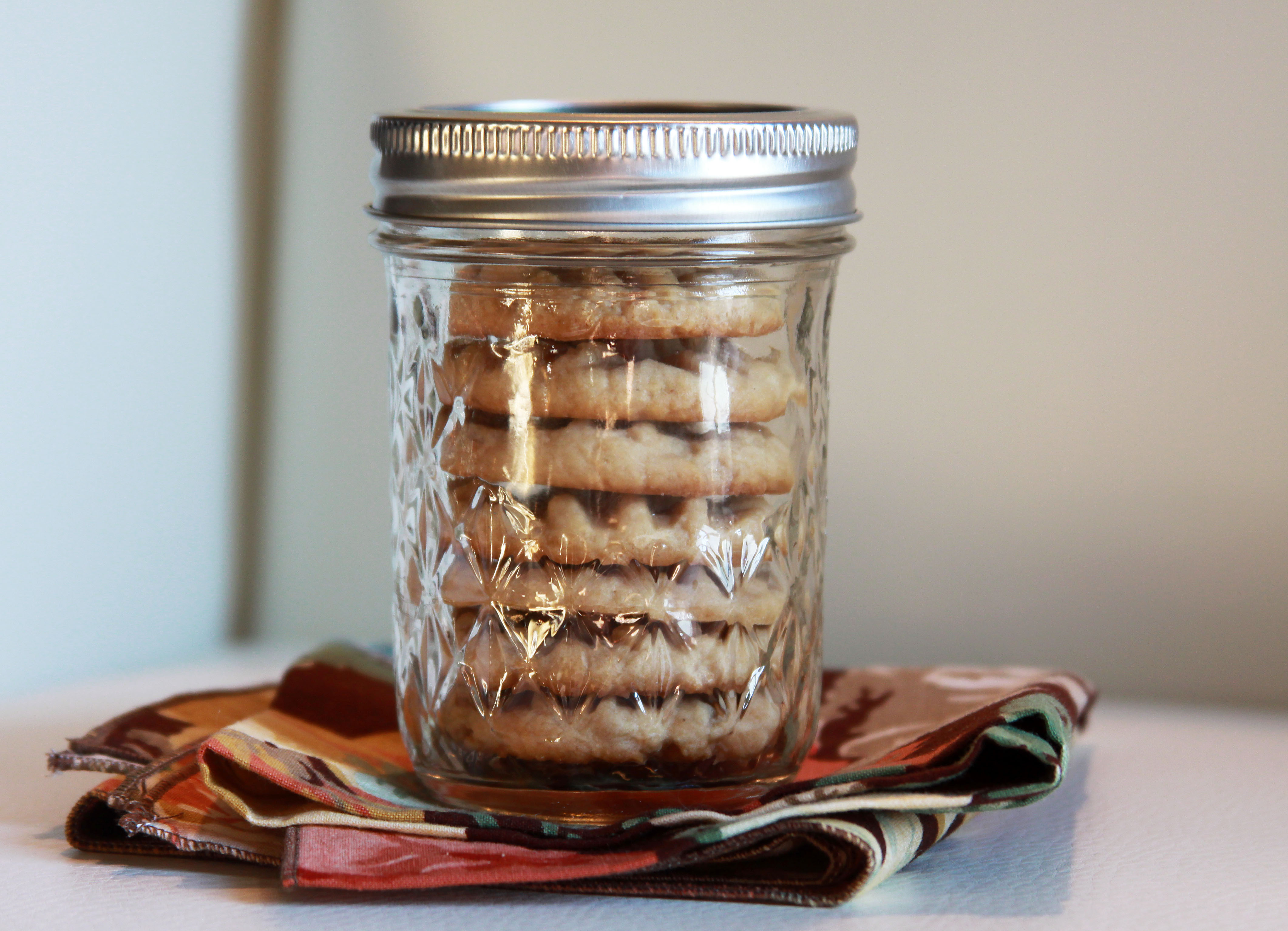 Old-Fashioned Mini Peanut Butter Cookies
