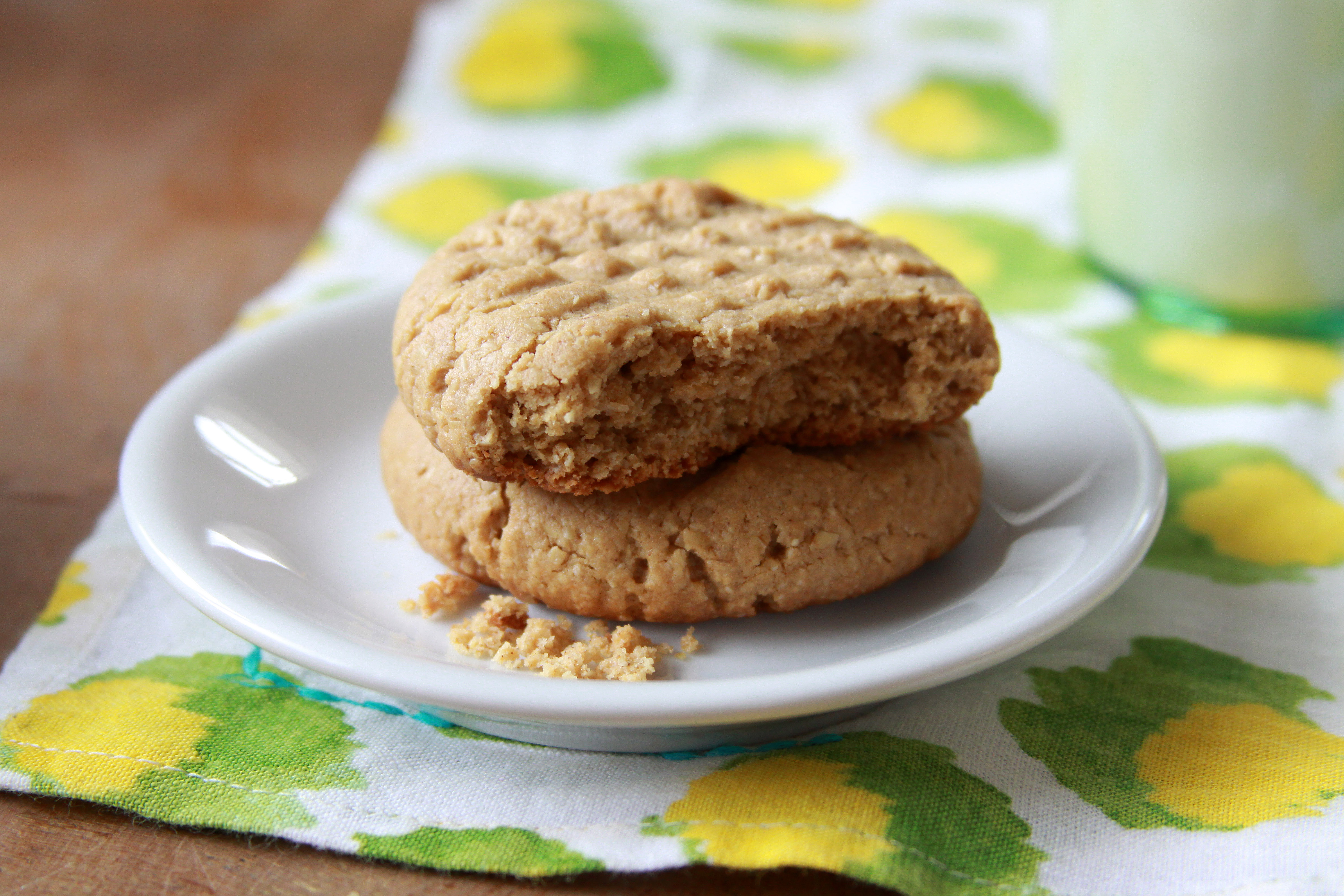 Healthier Peanut Butter &amp; Banana Cookies | Espresso and Cream