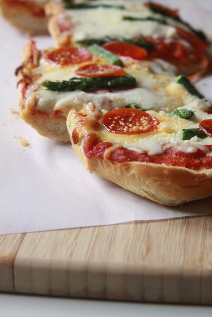 FrenchBreadPizza_2