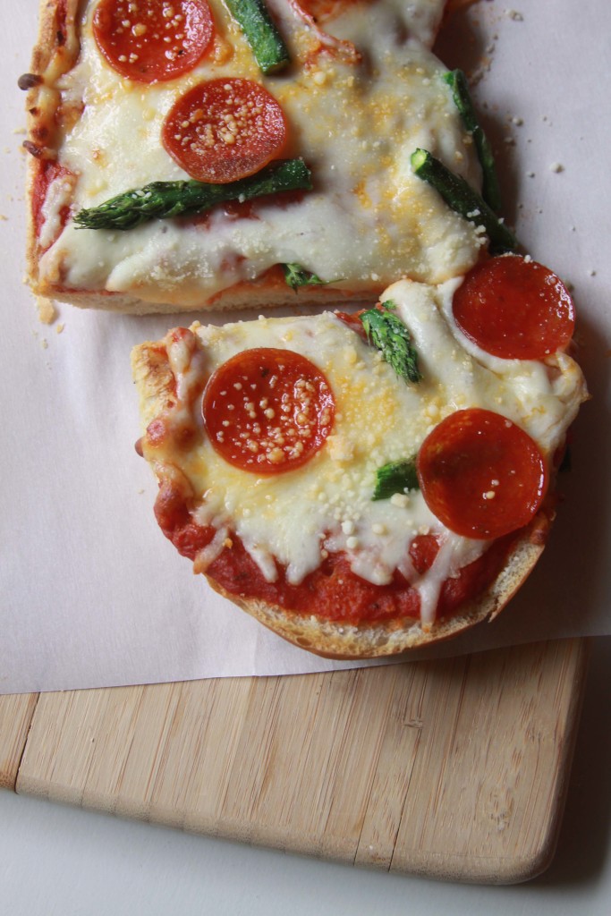 FrenchBreadPizza_3